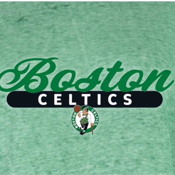 NBA Boston Celtics Women's Heathered Crew Neck Sweatshirt New With Tags - Picture 4 of 9